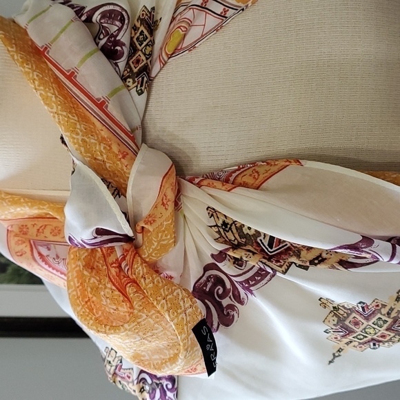 Lovely scarf by Fraas. Beautiful shade of orange and red, purple. Excell… - Picture 4 of 8